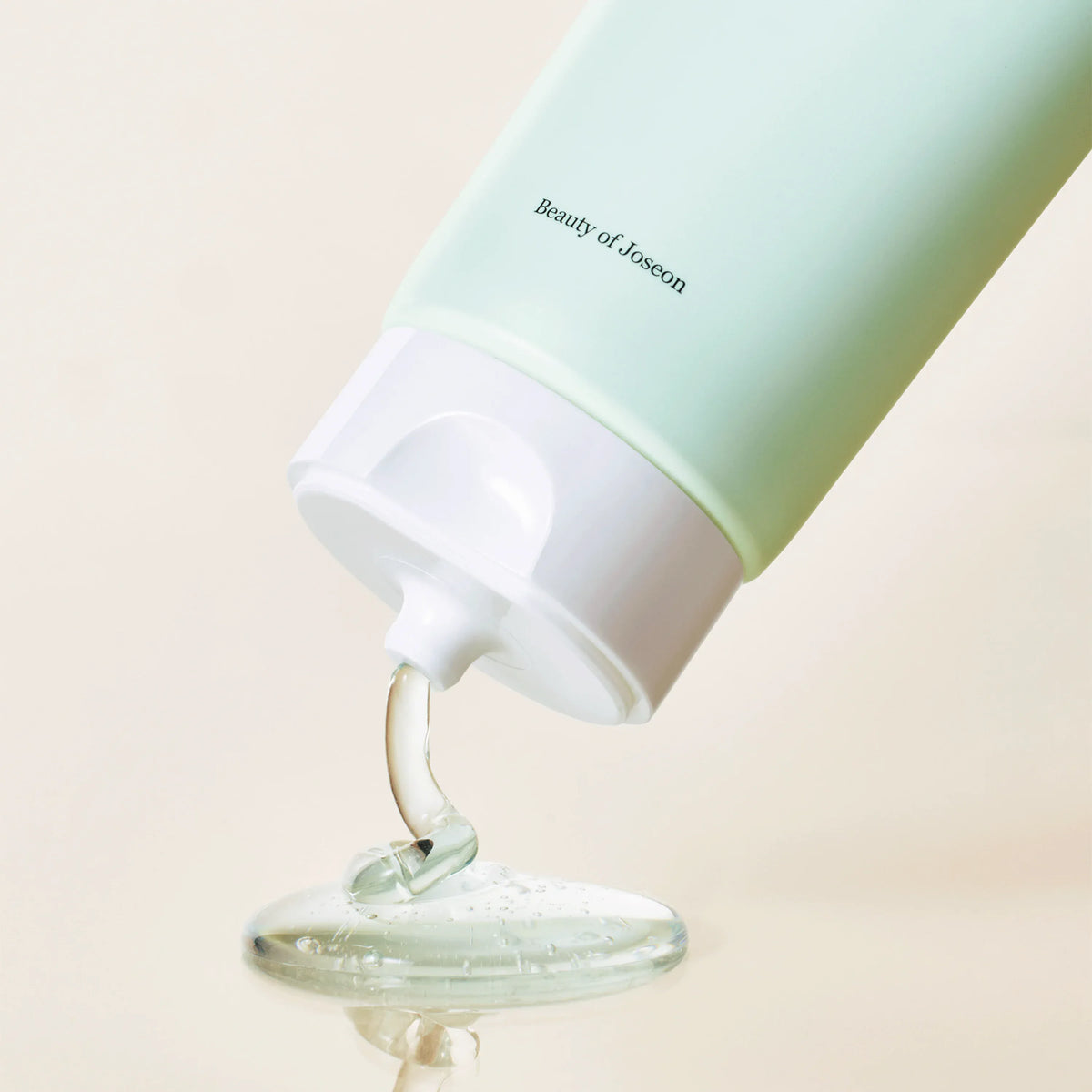 Textura em gel do Beauty of Joseon Green Plum Refreshing Cleanser